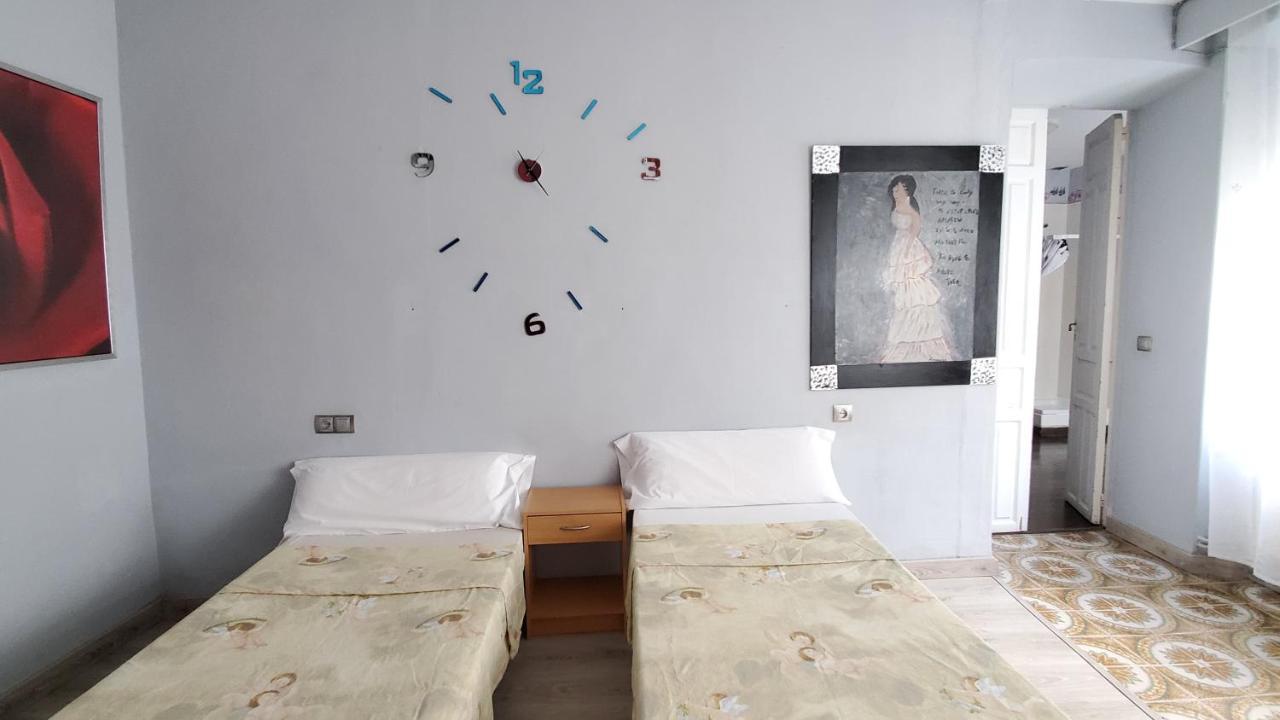 Hostal Martes Caceres Plaza Mayor - Tercer Piso Sin Ascensor Екстер'єр фото