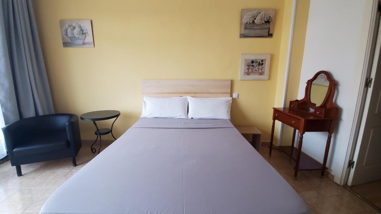 Hostal Martes Caceres Plaza Mayor - Tercer Piso Sin Ascensor Екстер'єр фото